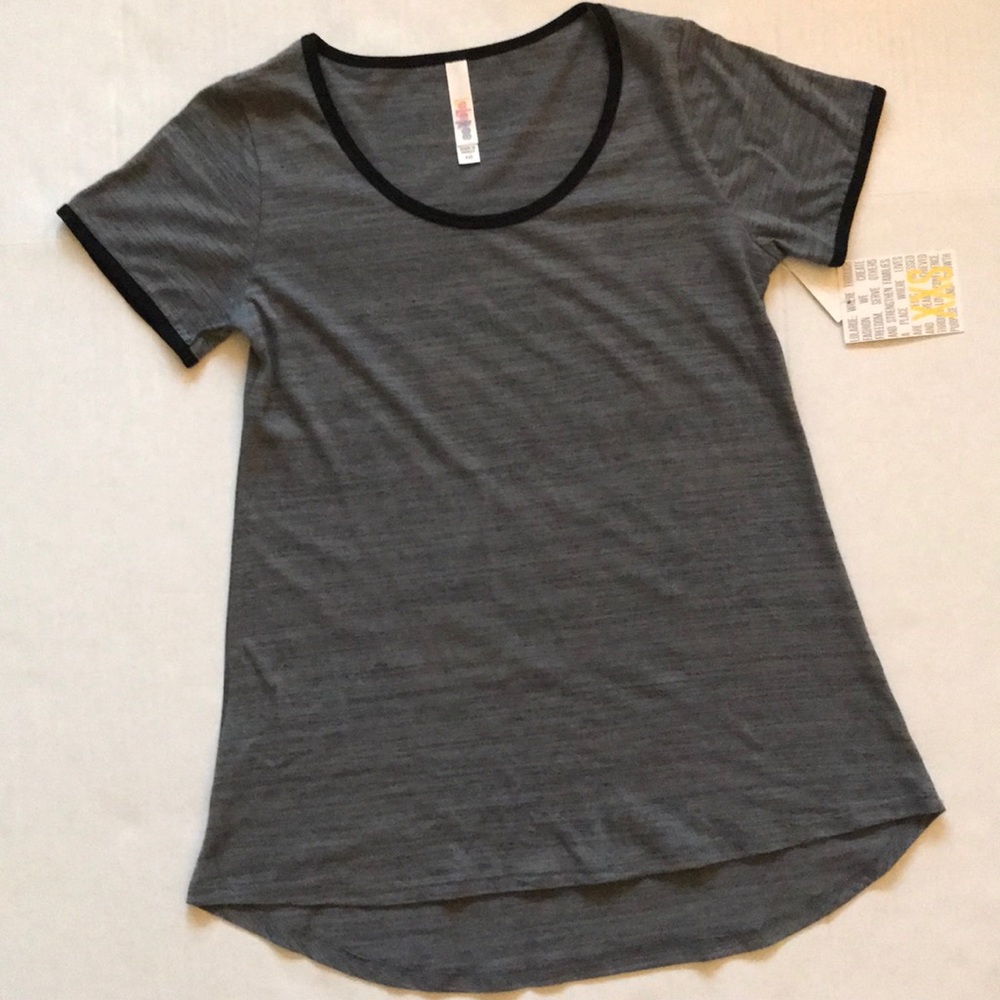 ⭐️NWT XXS Lularoe Classic T🌺🌿